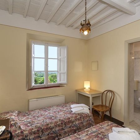 Hotel Casa Diocesana Di Лукка Экстерьер фото