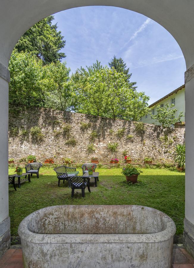 Hotel Casa Diocesana Di Лукка Экстерьер фото
